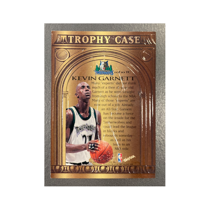 KEVIN GARNETT 1997-98 FLEER METAL TROPHY CASE
