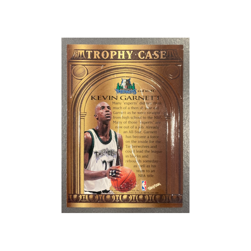 KEVIN GARNETT 1997-98 FLEER METAL UNIVERSE CHAMPIONSHIP CHAMPIONSHIP TROPHY CASE 1